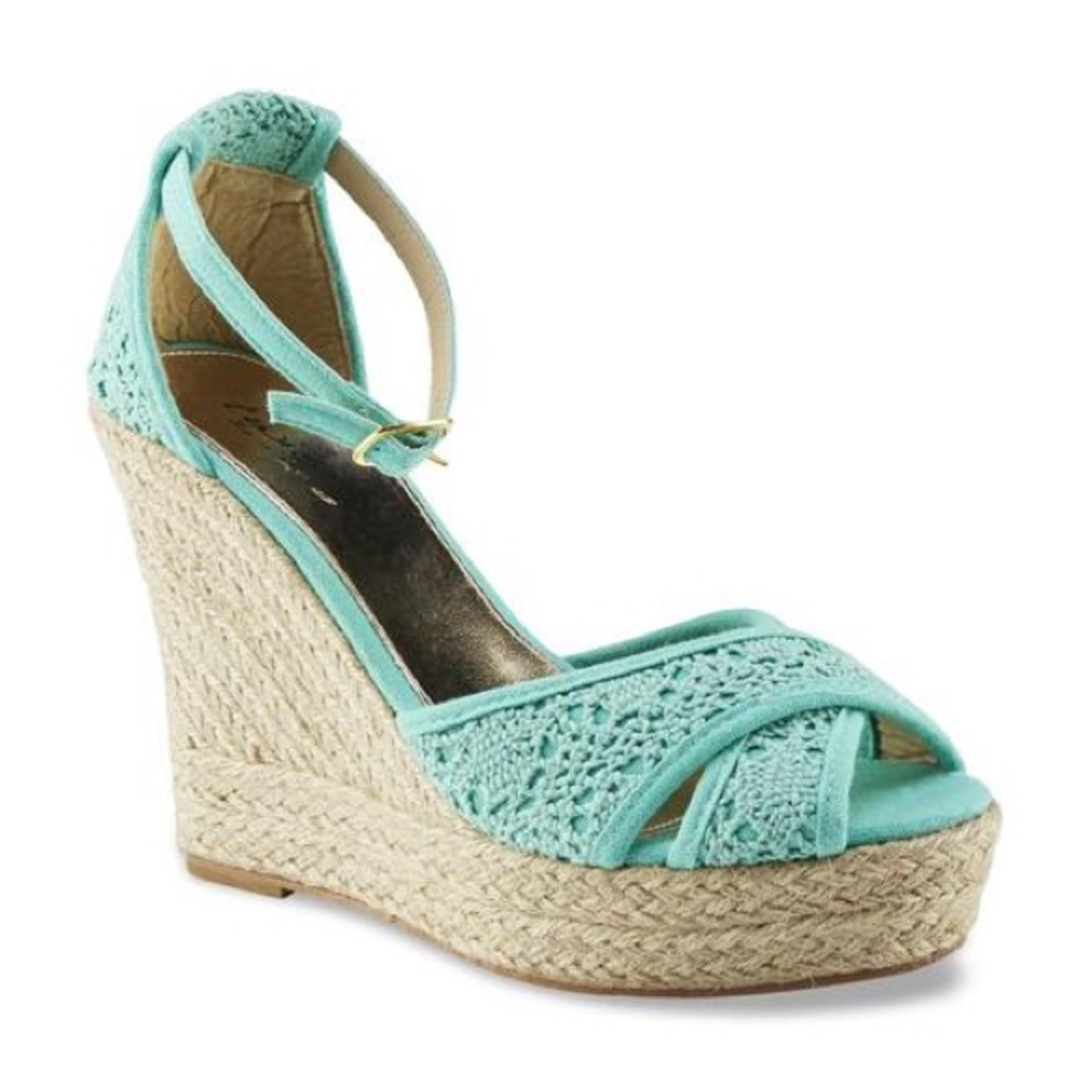 Clearing out closet!